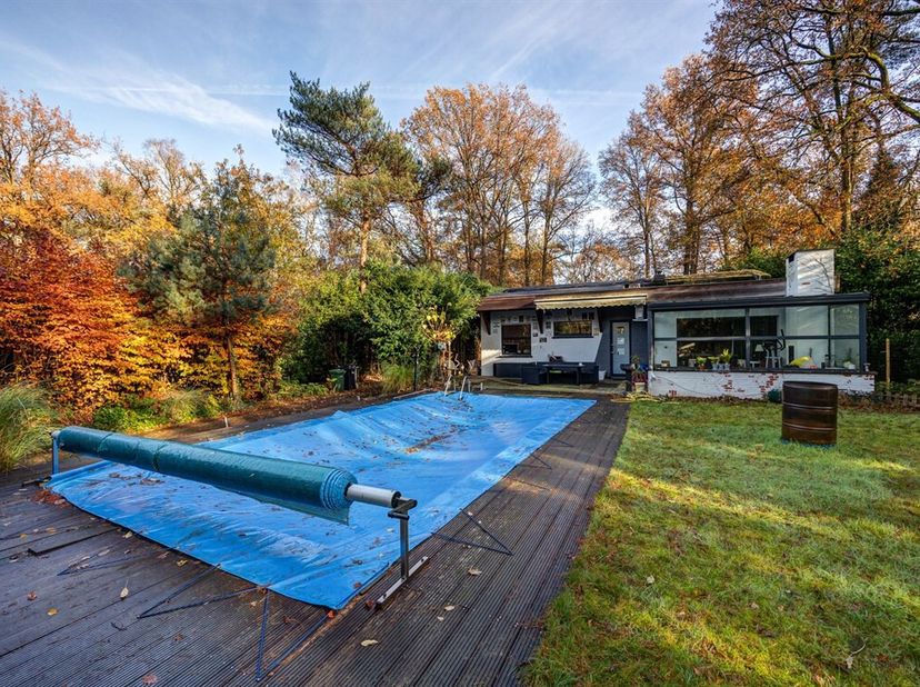 Bienvenue dans cette charmante maison près du coeur de Zoersel, une oasis idyllique entourée de paix et de nature. Sur un terrain impressionnant de 22