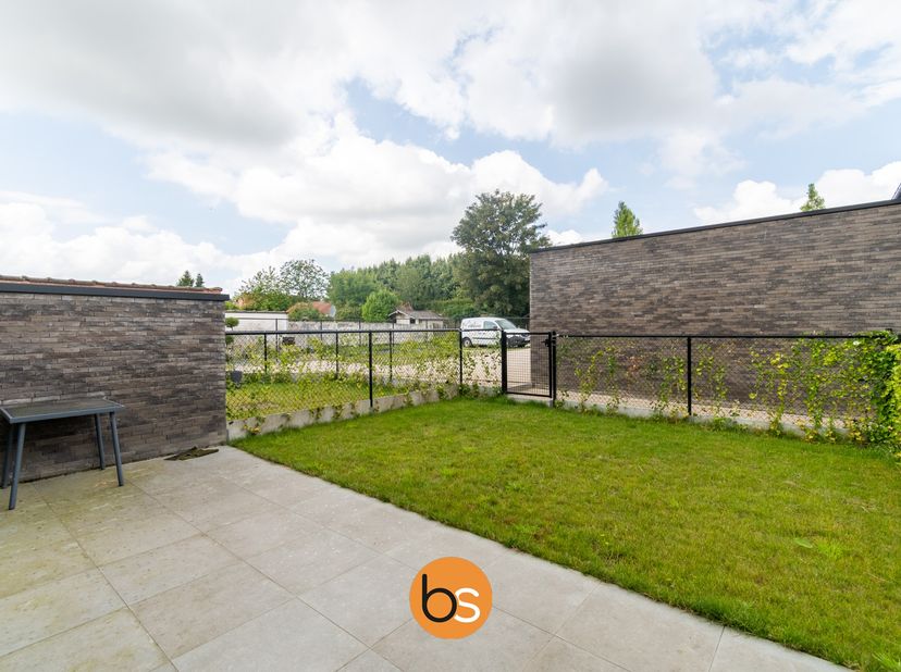 Nieuwbouw appartement te huur nabij het centrum van Lendelede. &lt;br /&gt;
Dit energiezuinig appartement van 86 m² beschikt over een eigen tuin, twee slaap