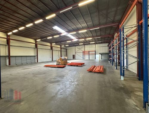                                         Bâtiment d’entreprise à louer à Deerlijk, € 5.300
