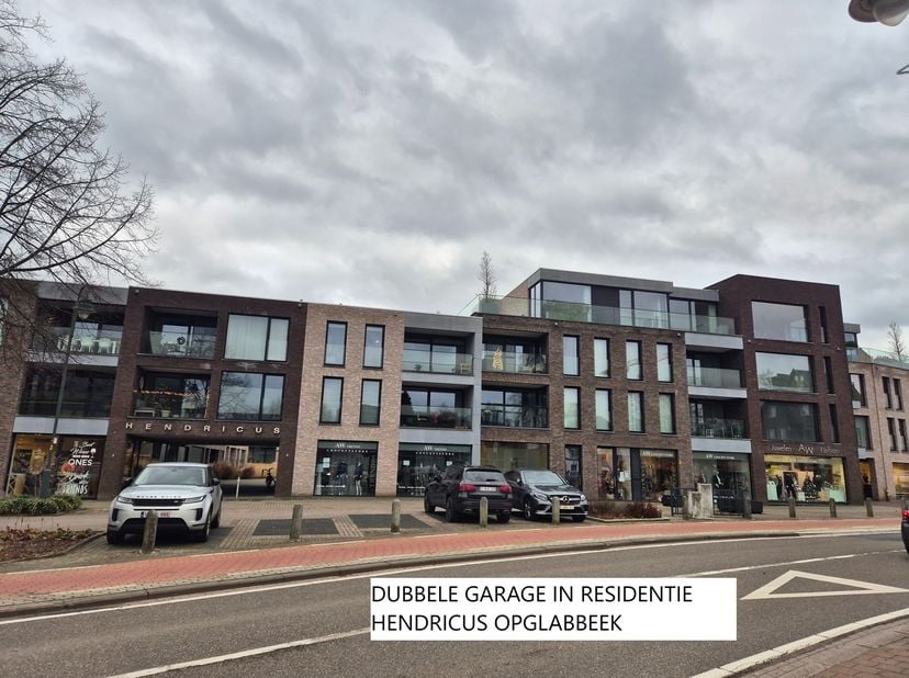 DUBBELE GARAGE IN RESIDENTIE HENDRICUS IN OPGLABBEEK-CENTRUM&lt;br /&gt;
&lt;br /&gt;
Dubbele garage met automatische sectionaalpoort in residentie Hendricus in O
