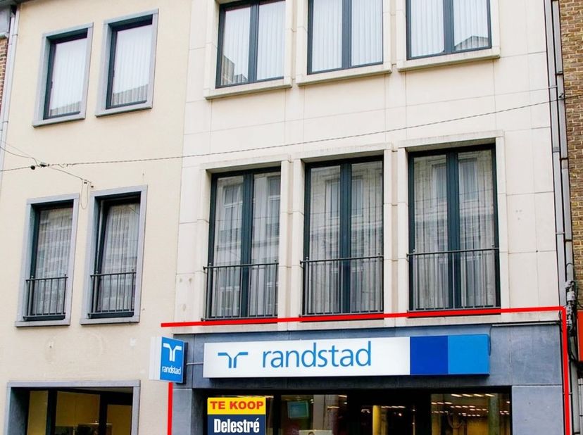 Bien professionnel à vendre
                    à 3290 Diest