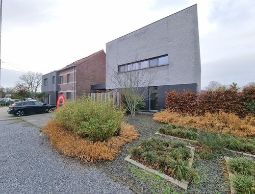                                         Moderne villa te koop in Schulen, € 559.000
