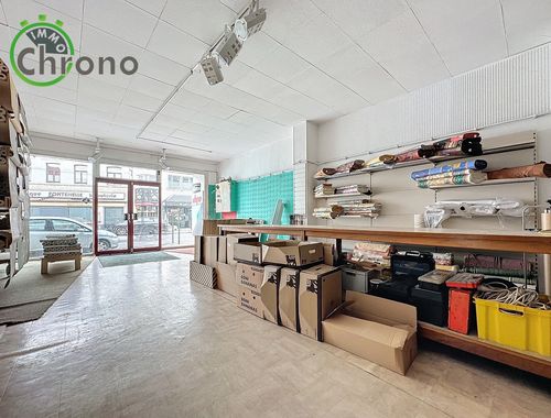                                         Bâtiment commercial à vendre à Haine-Saint-Pierre, € 249.000
