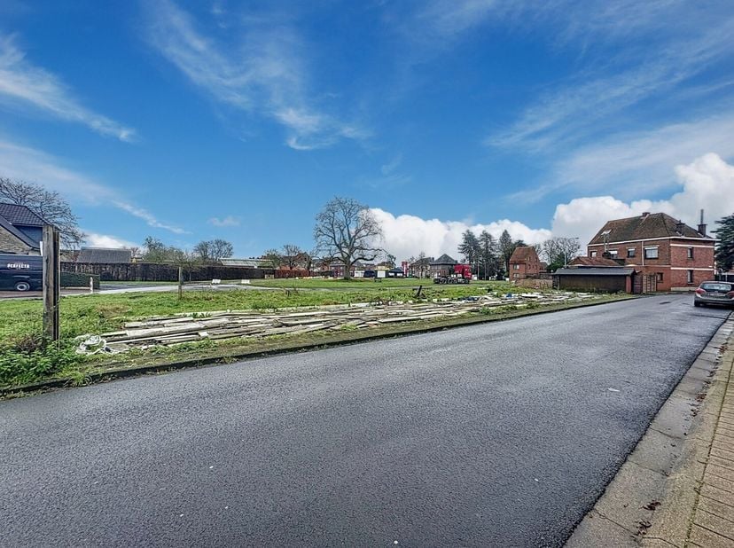 Terrain à vendre
                    à 8540 Deerlijk