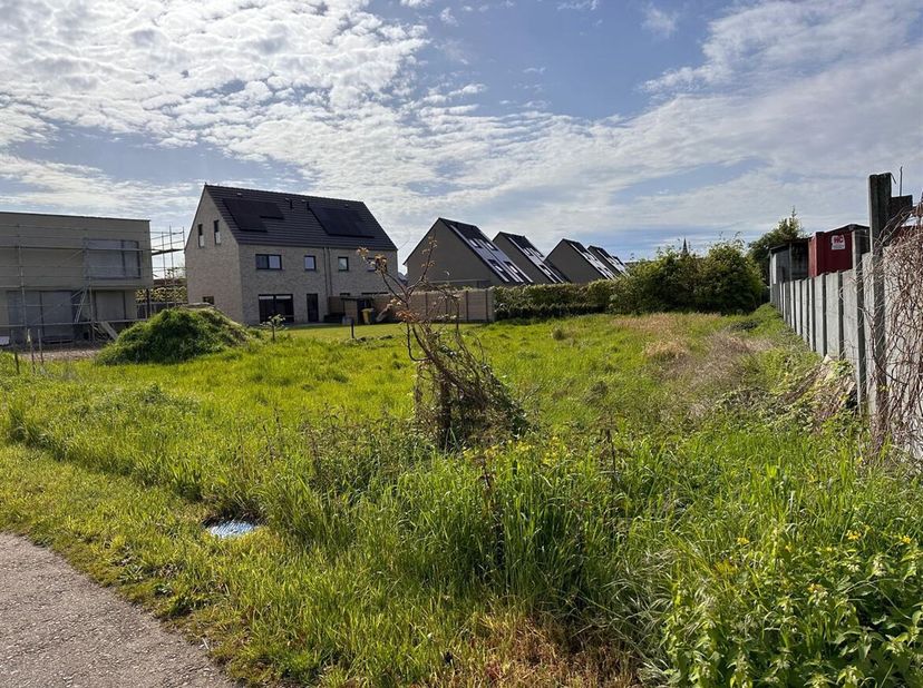 Terrain à vendre
                    à 2440 Geel
