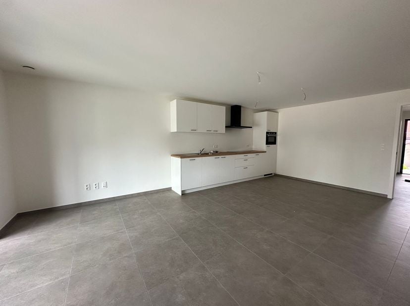 Dit mooie nieuwbouwappartement is een unieke kans op de huurmarkt. Het heeft een leuke ligging, prima indeling en is voorzien van de nieuwste techniek