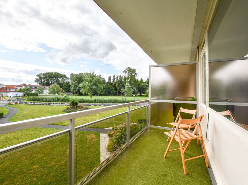 Welkom in residentie Orchidee - park Atlantis, gelegen in het charmante en rustige Vosseslag in De Haan. Dit instapklare éénslaapkamerappartement vorm