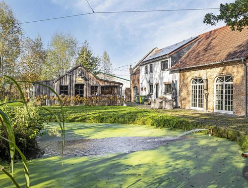                                         Ferme à vendre à Hever, € 1.650.000

