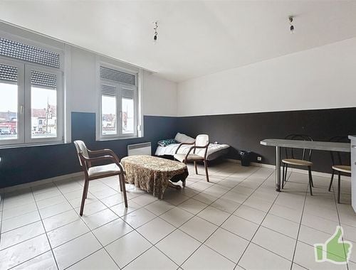                                         Appartement à louer à Mouscron, € 480
