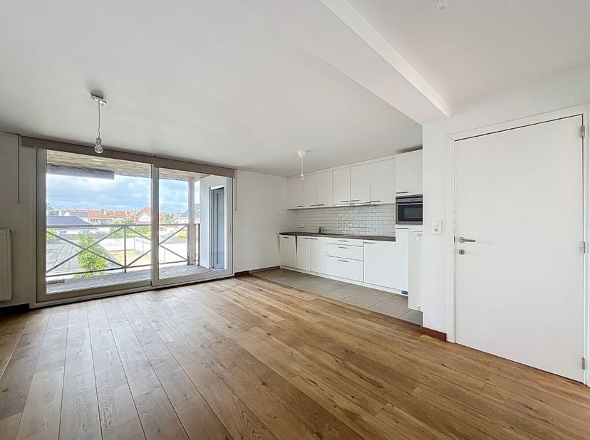 Bray-Dunes: Gerenoveerd 2-slaapkamerappartement met terras nabij zee! Op zoek naar een instapklaar appartement vlak bij het strand? In het charmante k