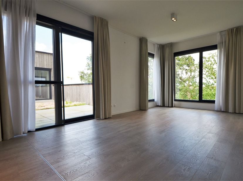 Appartement à vendre
                    à 8000 Sint-Pieters