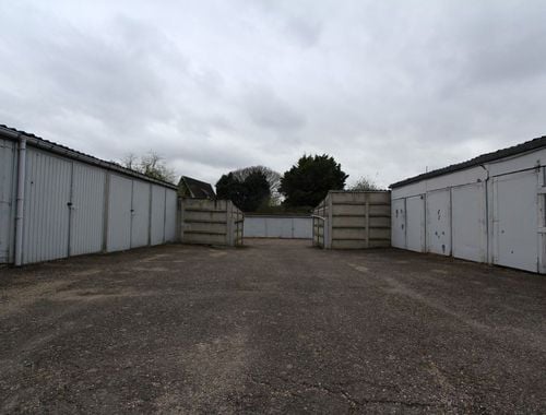                                        Garagebox te huur in Sint-Truiden, € 59
