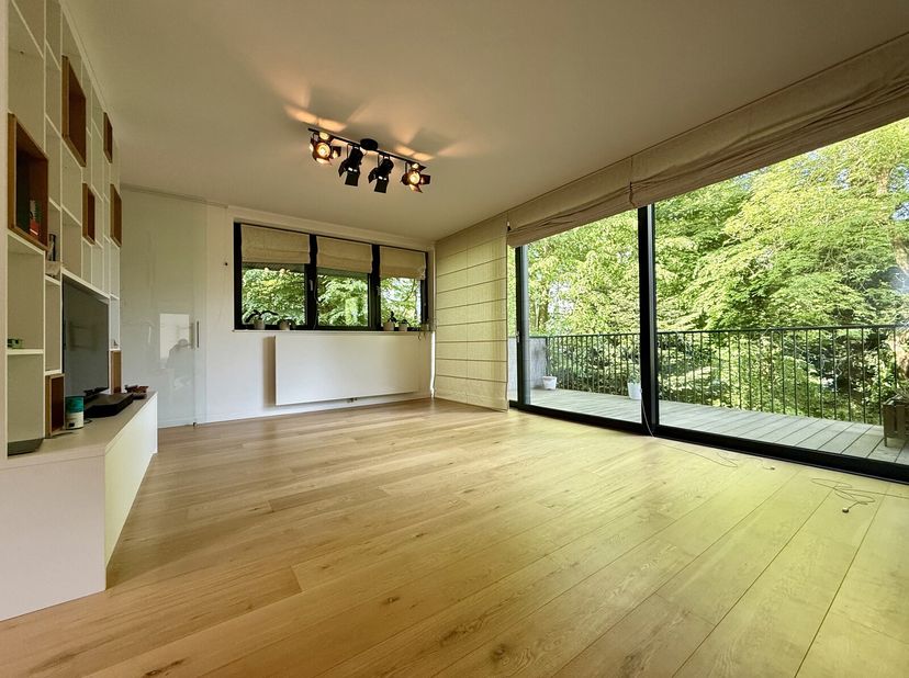 Infos &amp; Visites, Jean-Philippe : +32 492 56 33 19 - jp@bytheway.be. Situé à la frontière d&#039;Ixelles, Watermael-Boitsfort et Uccle, à deux pas du Bois d