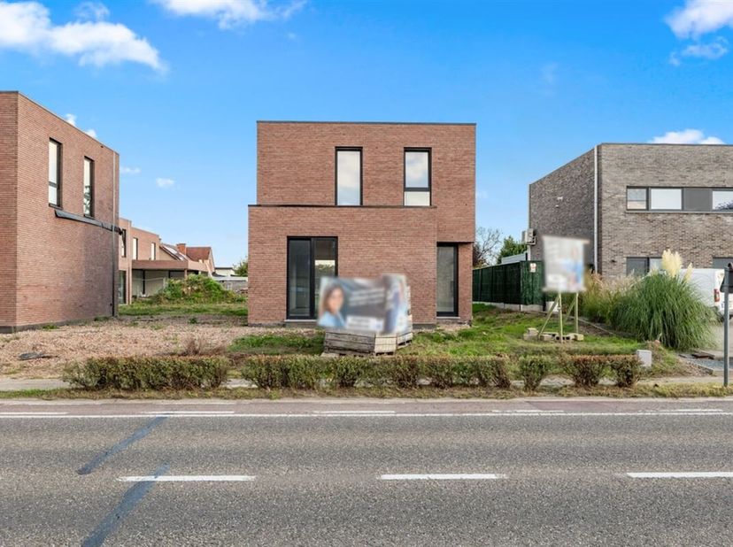 Ligging&lt;br /&gt;
Wonen met al het nodige comfort en in alle rust, omgeven door groen maar toch op een boogscheut van het centrum van Sint-Truiden en omli