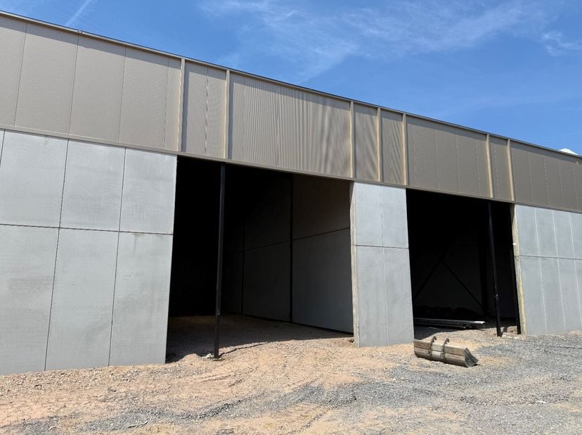 De KMO-unit bevindt zich in het gloednieuw bedrijvenpark &quot;Thea&quot;, gelegen in de Careelstraat te Tielt.&lt;br /&gt;
Deze locatie is gericht op industrie, logi