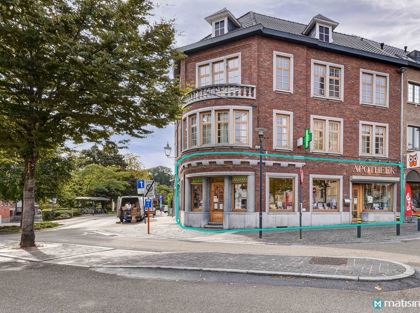 HANDELSPAND MET EEN UITSTEKENDE LIGGING OP DE MARKT TE BILZEN&lt;br /&gt;
&lt;br /&gt;
Dit handelspand is gelegen op de markt in het bruisende centrum van Bilzen,