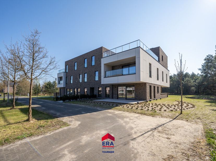 Bel appartement neuf entièrement équipé dans le projet résidentiel Hezerbos à Lommel. Le projet comprend 6 maisons et 11 appartements et est destiné a