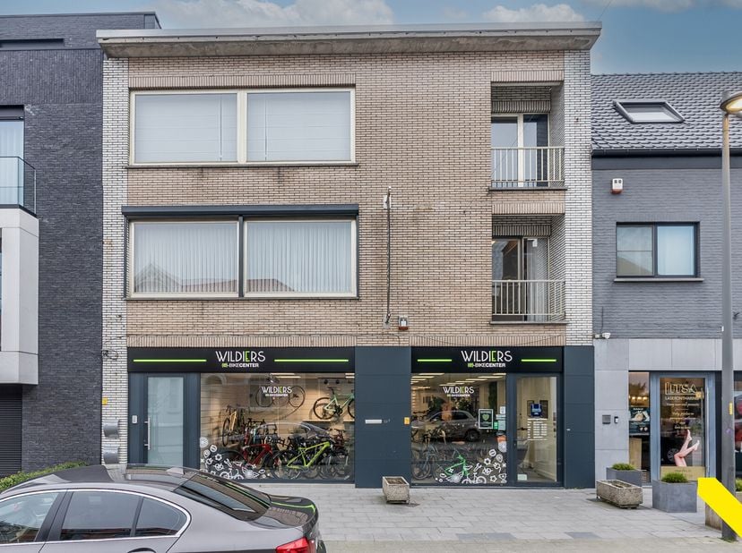 Bien professionnel à vendre
                    à 3980 Tessenderlo