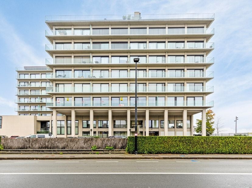 3 appartements exclusifs, prêts à être emménagés, situés dans un endroit privilégié, à proximité du centre de Waregem, avec des vues uniques sur l&#039;Hip