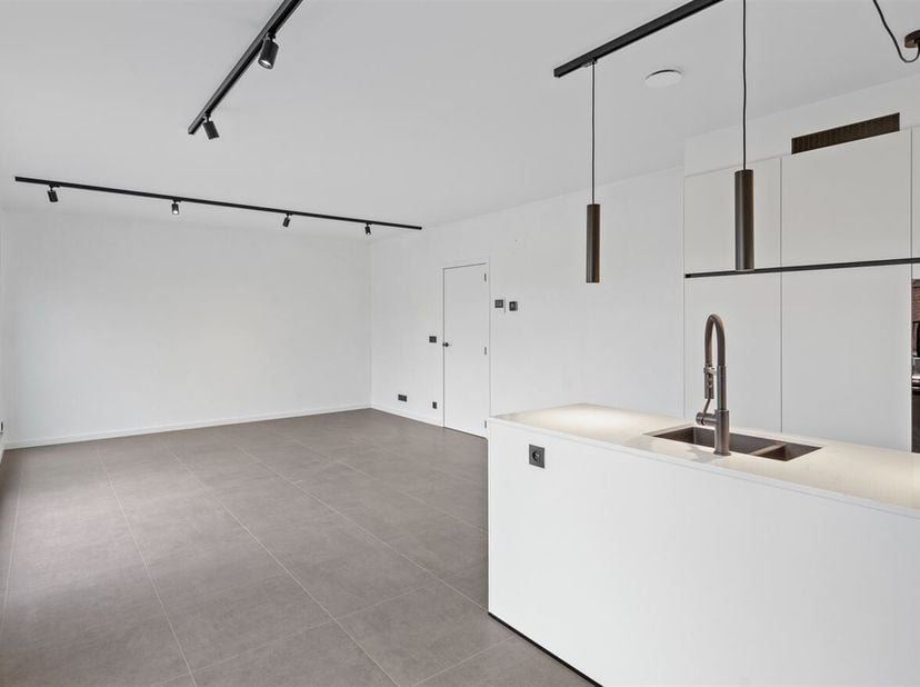 openhuizendag maandag 26 mei tussen 16u30 en 18u00&lt;br /&gt;
Nieuwbouw appartement met 2 slaapkamers terras in het centrum van Lier&lt;br /&gt;
Ligging: Prachti