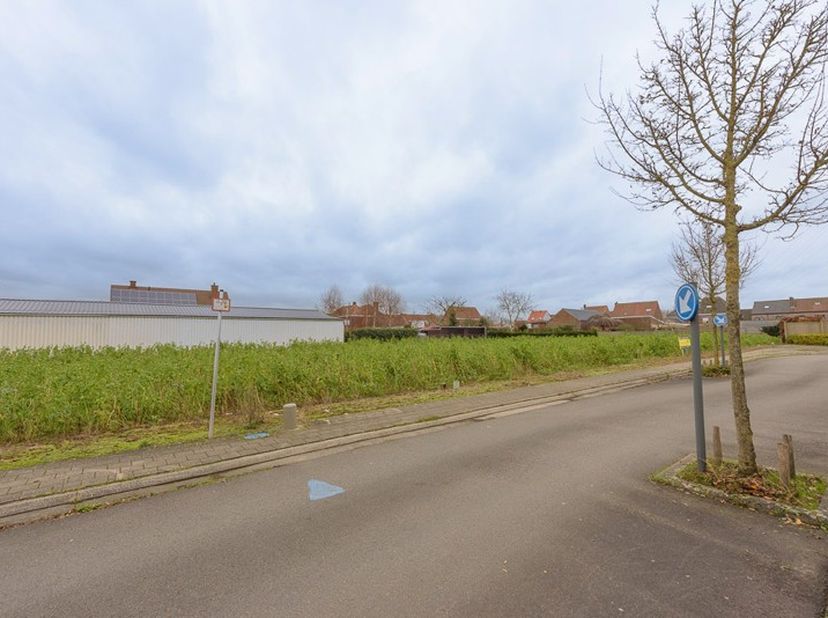 Terrain à vendre
                    à 8540 Deerlijk