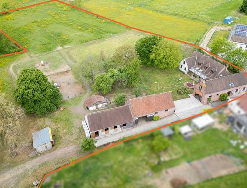                                         Hoeve te koop in Sint-Maria-Oudenhove, € 895.000
