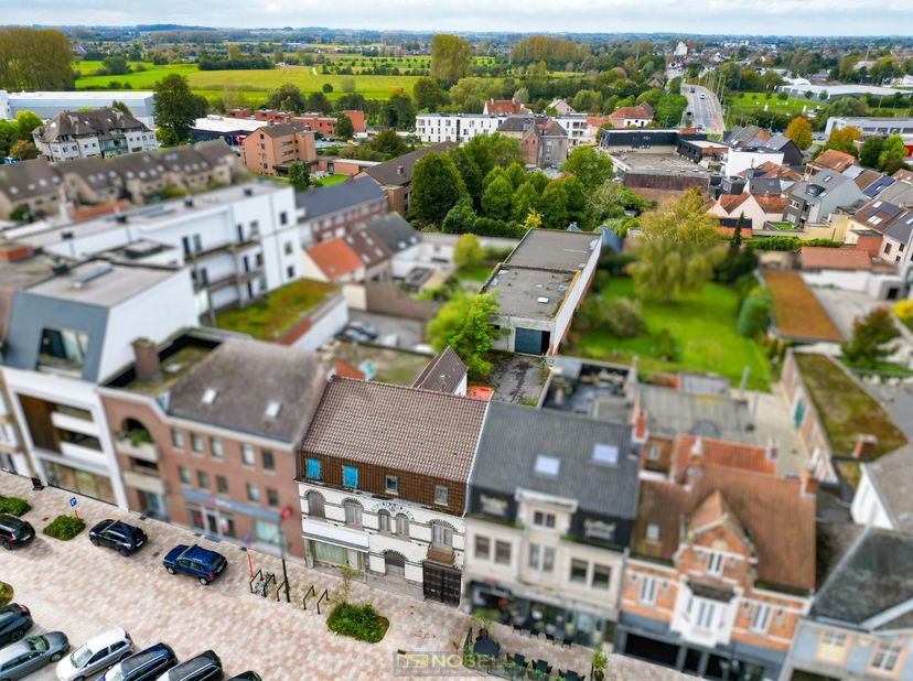 Bien professionnel à vendre
                    à 9890 Gavere