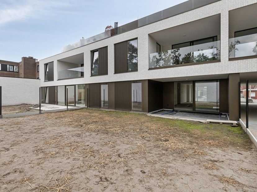 VAN HARTE WELKOM OP ONZE OPENDEURDAG  ZATERDAG 14 JUNI, 10U-12U!&lt;br /&gt;
Residentie Souverein is een kleinschalig nieuwbouwproject bestaande uit 7 ruime