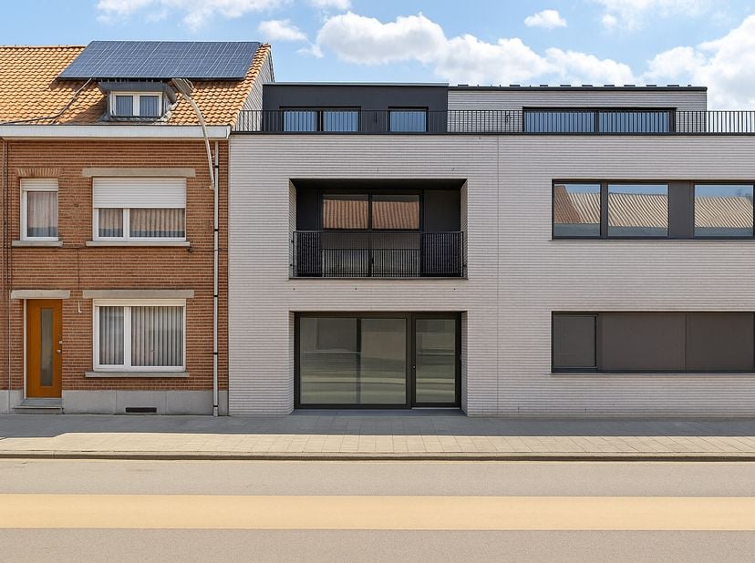 Op minder dan 300 meter van de bruisende Markt van Deinze, bevindt zich dit recente en energiezuinige appartement (bouwjaar 2015-2016) met vloerverwar
