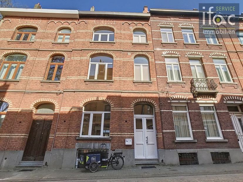 Maison de Maître Exclusive, Pleine de Caractère et Écoénergétique au Cœur de Tervuren&lt;br /&gt;
&lt;br /&gt;
Située à distance de marche de toutes les commodité