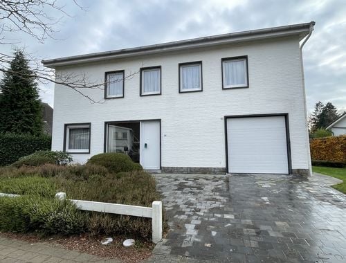                                         Villa te koop in Kapellen, € 635.000
