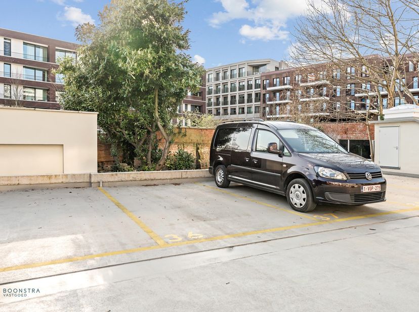 Garage à vendre
                    à 2800 Mechelen