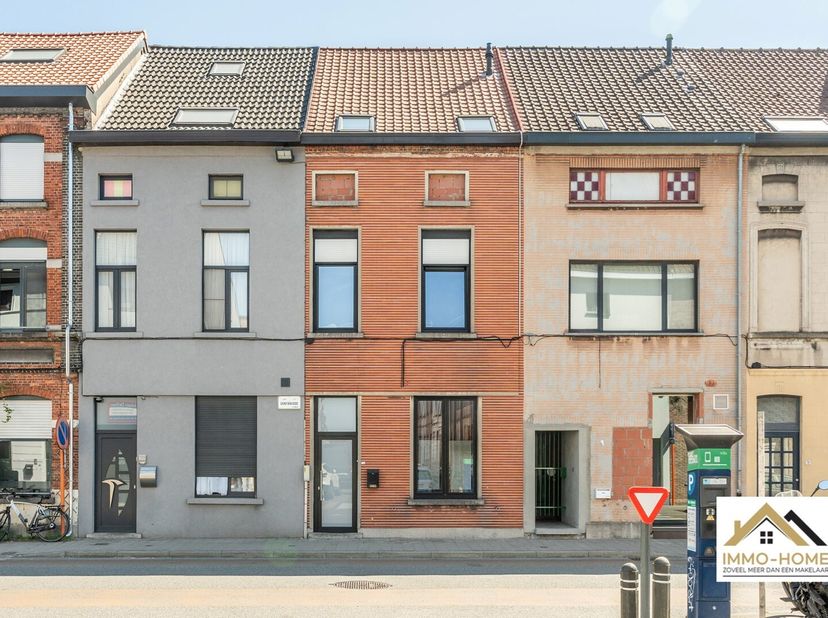 Maison à vendre
                    à 9040 Sint-Amandsberg