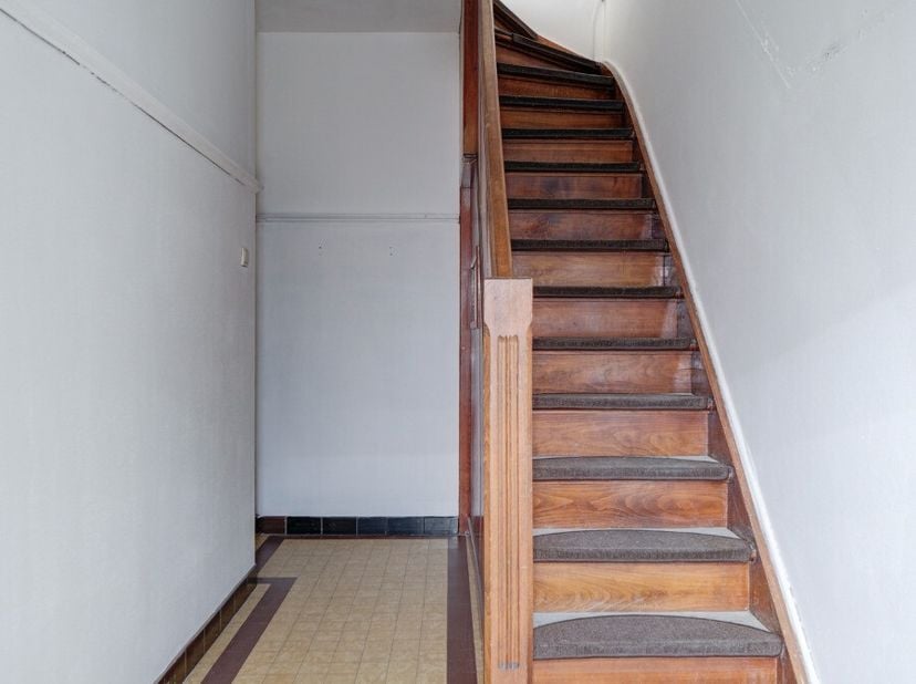 [[ DIT PAND NEEMT DEEL AAN DE ERA OPEN HUIZEN DAG OP 14/6 VAN 11:00 TOT 12:00 ]] Deze woning is gelegen op een toplocatie tussen de grote en de kleine