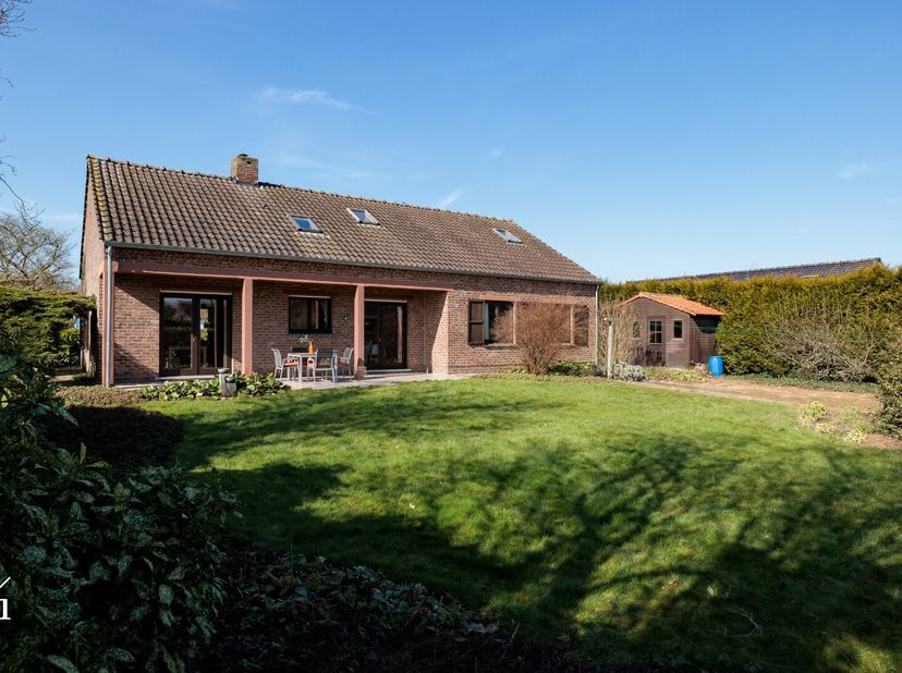 U kan de woning virtueel bekijken en de documenten downloaden op www.irres.be&lt;br /&gt;
Bijkomende info en bezoeken via daphne@irres.be of bel 0472 454 00