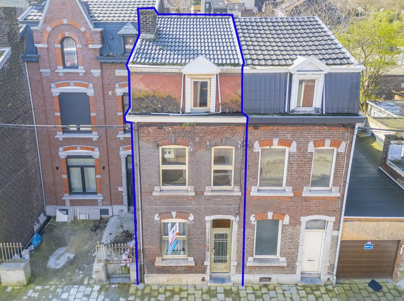 L&#039;agence SKYIMMO vous propose cette belle maison d&#039;une superficie habitable de 120 m². Ce bien est situé dans un quartier calme à Ougrée et il est com