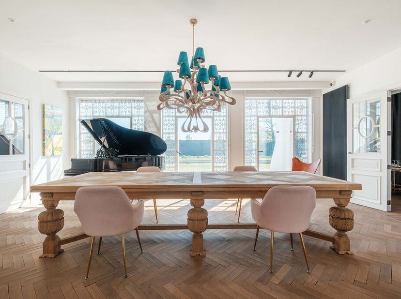 Unieke eigendom te koop in Deerlijk:&lt;br /&gt;
De villa&lt;br /&gt;
Op een zeer mooi perceel van 51 are staat deze gerenoveerde villa uit 1942. De woning ademt