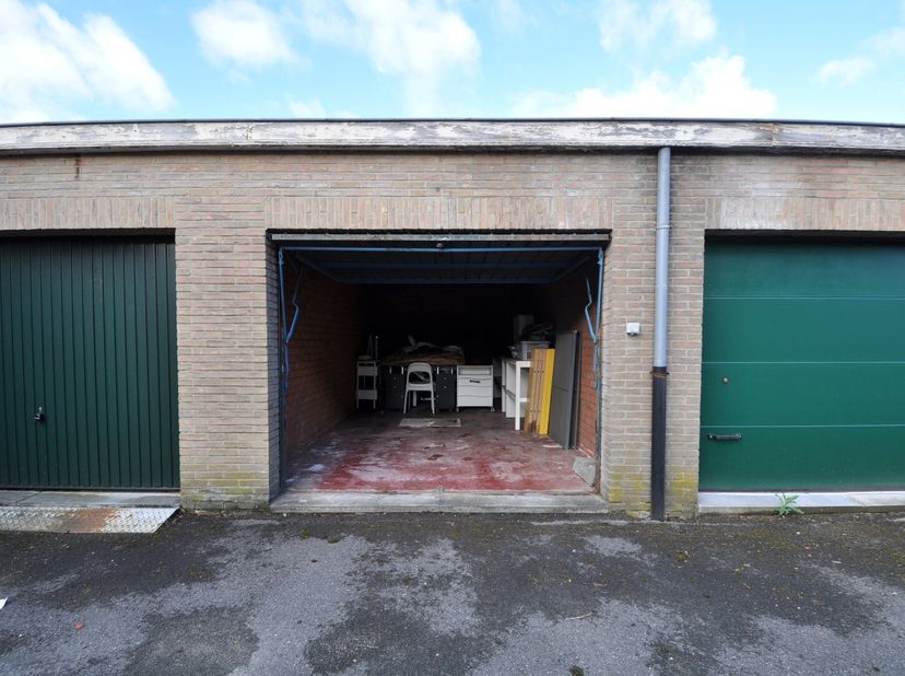 Garage à vendre
                    à 8000 Brugge