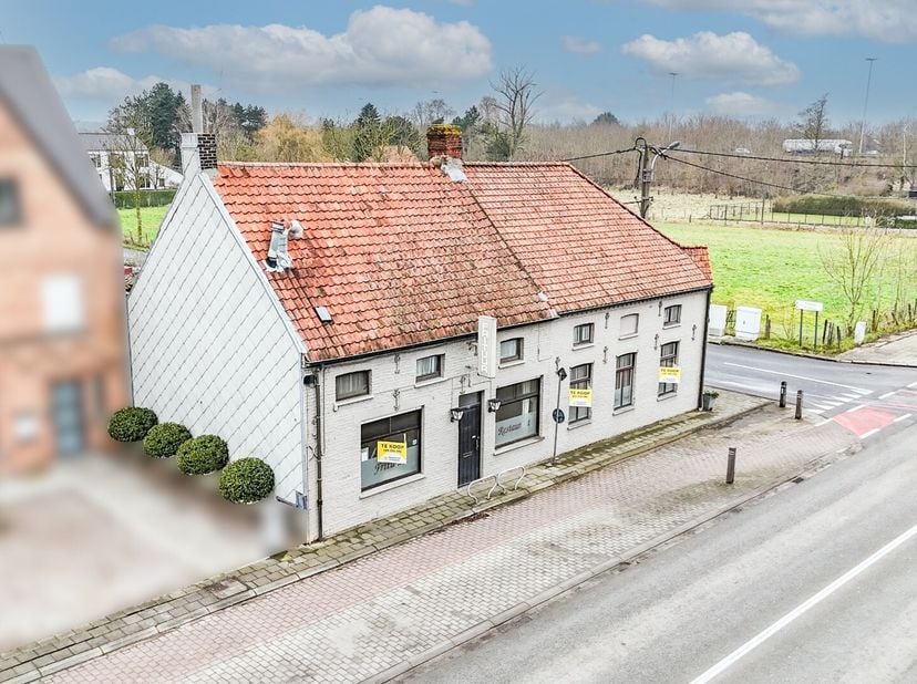 Bien professionnel à vendre
                    à 8020 Oostkamp