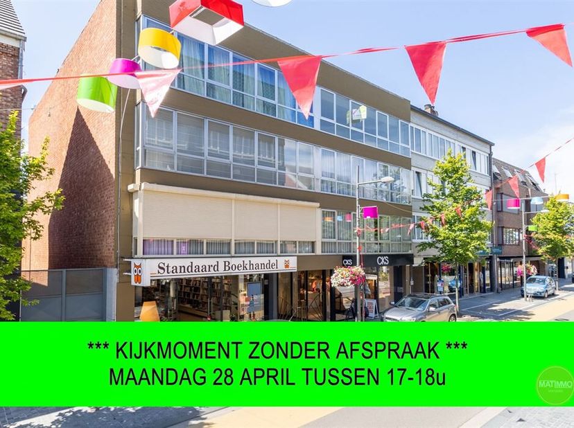 Bel appartement rénové dans le centre de Mol Cet appartement clé en main, construit en 1967 et entièrement rénové en 2019, offre une combinaison parfa