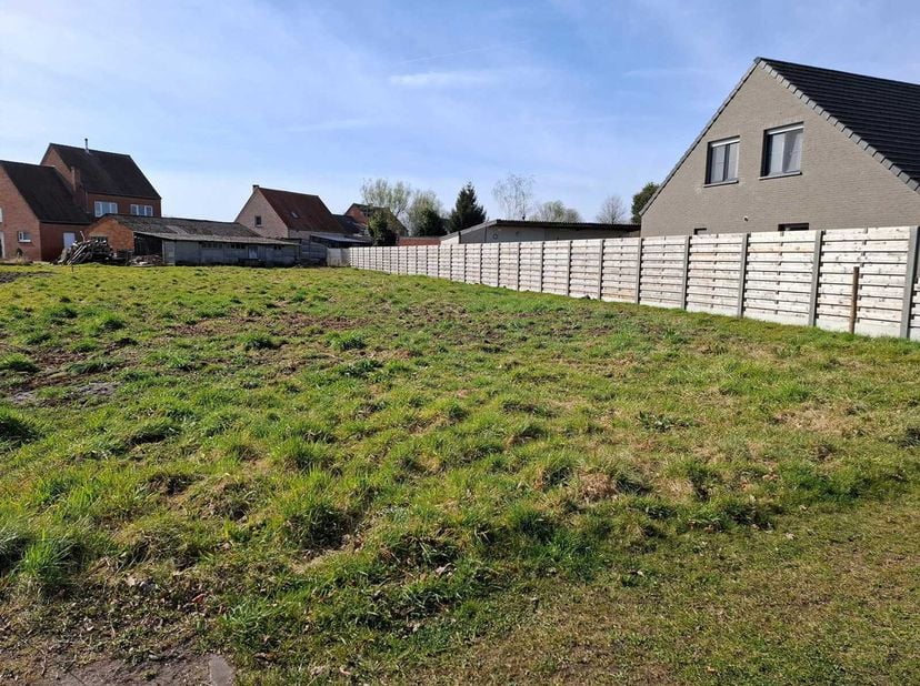 Terrain à vendre
                    à 2440 Geel