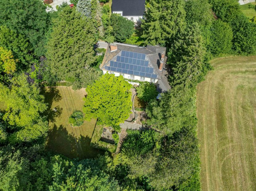 EXCLUSIEVE VILLA + BOUWGROND IN DOODLOPENDE STRAAT&lt;br /&gt;
&lt;br /&gt;
Deze energiezuinige en statige villa treffen we aan op het einde van een doodlopende s