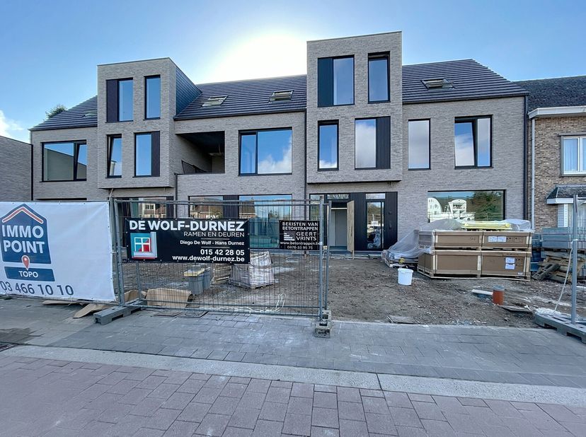 Nieuw te bouwen appartement in Zandhoven - Heikant.&lt;br /&gt;
Dit appartement is gelegen op de 2e verdieping van dit gebouw in opbouw. Het gebouw wordt vo