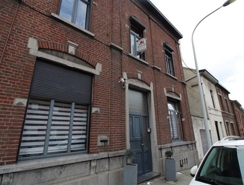                                         Kot-Kamer te huur in Gilly, € 450
