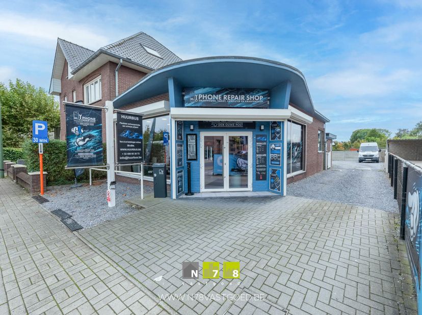HANDELSPAND IN HET CENTRUM VAN ROTEM.&lt;br /&gt;
TROEVEN&lt;br /&gt;
- Interessante vernieuwingen.&lt;br /&gt;
- EPC label A.&lt;br /&gt;
- Voldoende parkeermogelijkheid.&lt;br