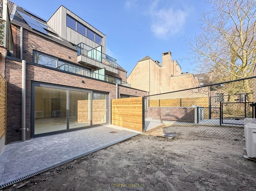 Appartement à vendre
                    à 9820 Merelbeke