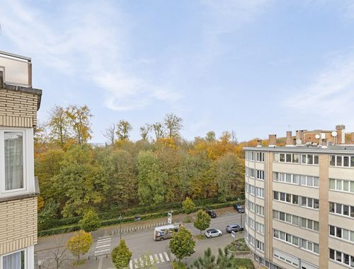                                         Appartement à vendre à Forest, € 349.000
