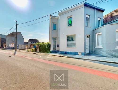                                         Maison à vendre à Harelbeke, € 235.000
