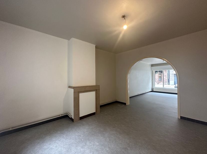 Te huur: een gelijkvloersappartement in een rustige residentie in het centrum van Oostende. Dit comfortabele appartement beschikt over twee ruime slaa