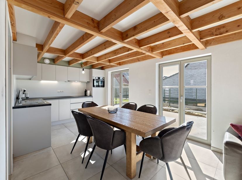 Westhinder II is een vakantiedomein gelegen op een boogscheut van de beschermde duinen van Koksijde in een oase van rust. Deze woning is subliem afgew
